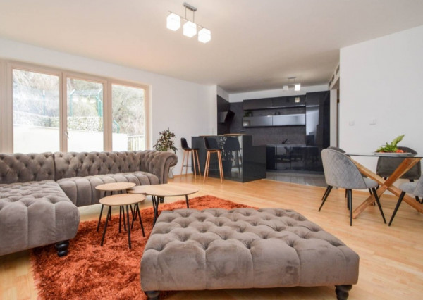 Krásny 2i byt v novostavbe s terasou a parkovaním na prenájom v Starom meste