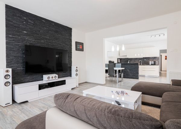 Rodinný dom s rozľahlým pozemkom na predaj v Podunajských Biskupiciach REZERVOVANÝ