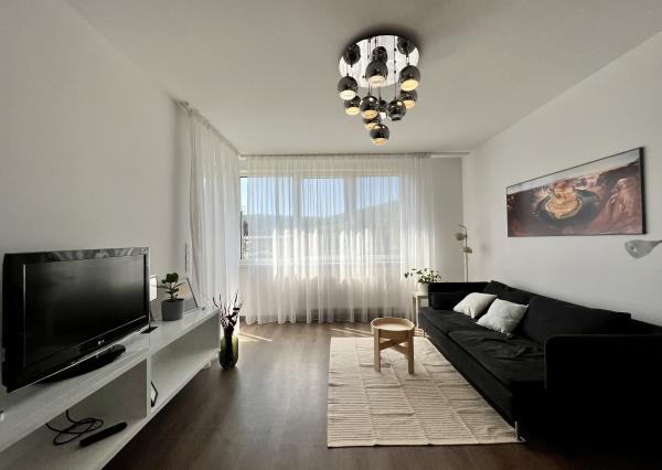 Krásny 2- izbový byt v novostavbe s lodžiou a parkovaním na prenájom v Rači