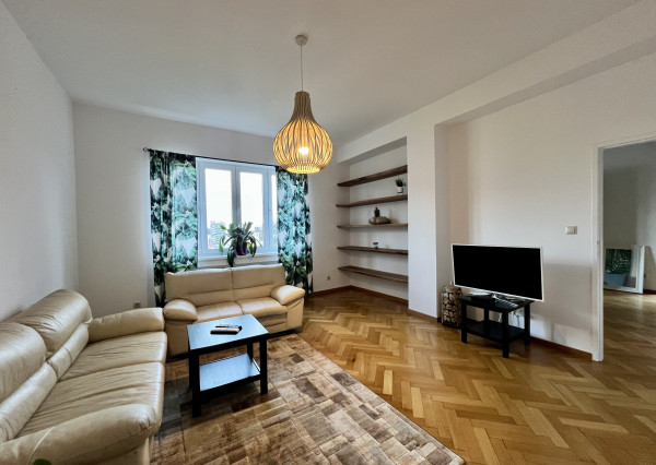 Priestranný 2- izbový byt s balkónom na prenájom v Starom meste