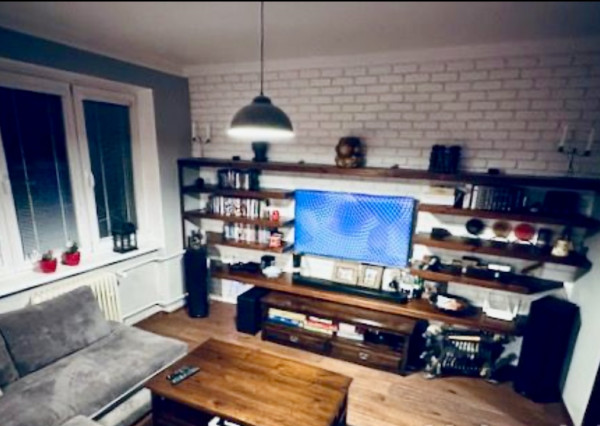 Moderný kompletne zrekonštruovaný 2- izbový byt na prenájom v Rači