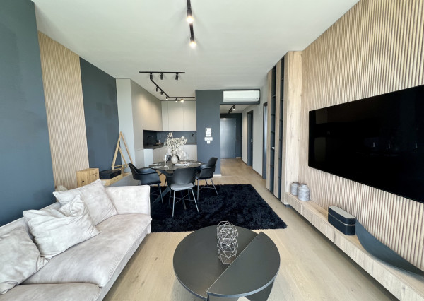 Nadštandardný 2-izbový byt v Eurovea tower na prenájom v Starom meste