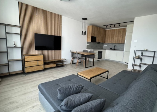 Krásny 2- izbový byt v novostavbe s balkónom a parkovaním na prenájom v Rači