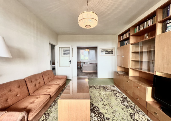 Spacious 3- bedroom apartment with balcony and cellar for sale in Rača