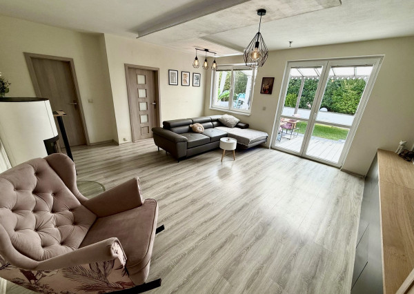 Modern 2- bedroom apartment in a new building with a garden for sale in Rovinka