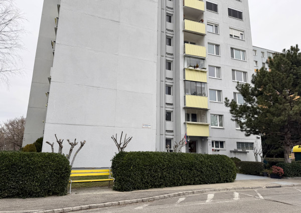 Priestranný 3- izbový byt s lodžiou na predaj v Ružinove