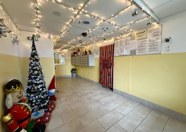 Priestranný 3- izbový byt s lodžiou na prenájom v Ružinove