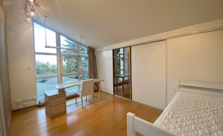 Spacious 8- room family house with garden and sauna for rent in Nove mesto - fotografia 13