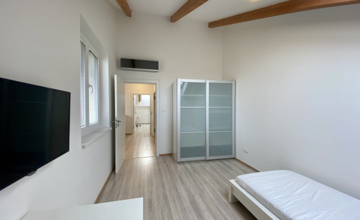 Superior 4- bedroom duplex in a new building with terrace and garage for rent in Petržalka - fotografia 14