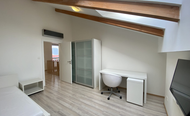 Superior 4- bedroom duplex in a new building with terrace and garage for rent in Petržalka - fotografia 15