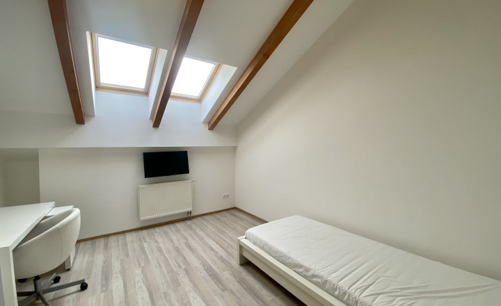 Superior 4- bedroom duplex in a new building with terrace and garage for rent in Petržalka - fotografia 16