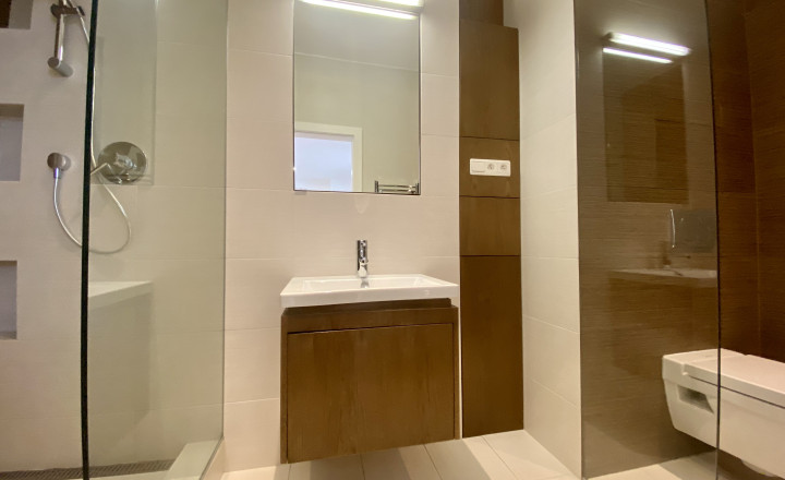 Superior 4- bedroom duplex in a new building with terrace and garage for rent in Petržalka - fotografia 19