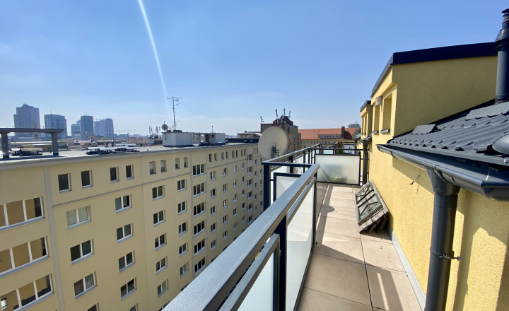 Klimatizovaný 4i mezonet s balkónom a veľkou terasou na predaj v Starom meste - fotografia 17