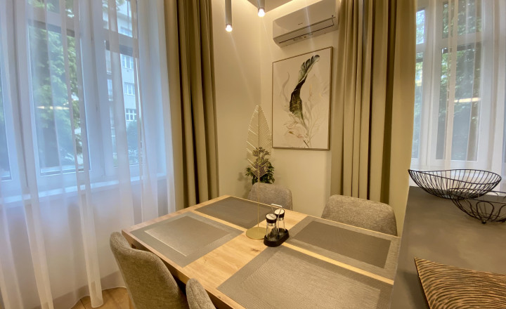 Beautiful air-conditioned 2-bedroom apartment for rent in the Old Town - fotografia 5