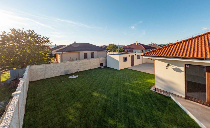 Newly built 3- bedroom family house with garden for rent in Slovenský Grob - fotografia 5