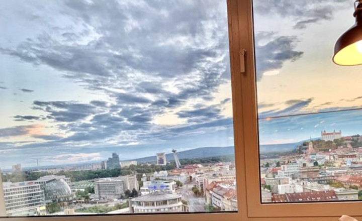 Nadštandardný 2i byt v lukratívnej novostavbe s lodžiou a parkovaním na prenájom v Starom meste - fotografia 10