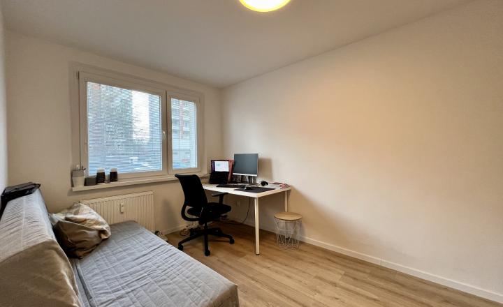 Veľmi pekný 3i byt s balkónom na prenájom v Ružinove - fotografia 9