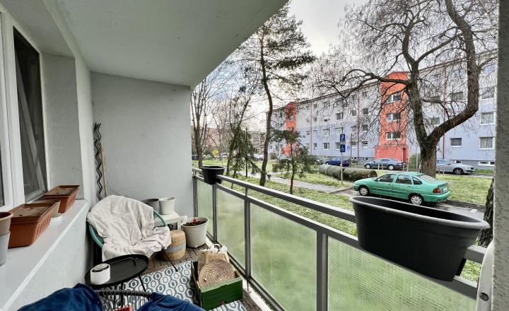 Veľmi pekný 3i byt s balkónom na prenájom v Ružinove - fotografia 11