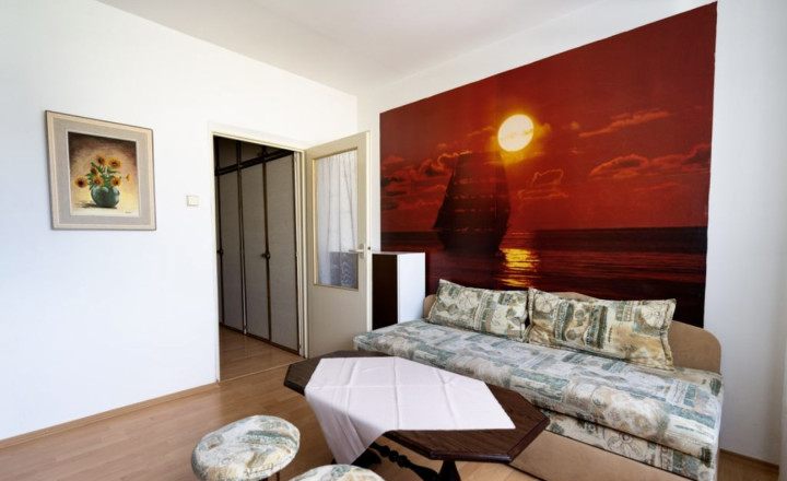 Pleasant 2- bedroom apartment with loggia for rent in Rača - fotografia 6