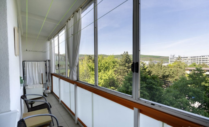 Pleasant 2- bedroom apartment with loggia for rent in Rača - fotografia 14