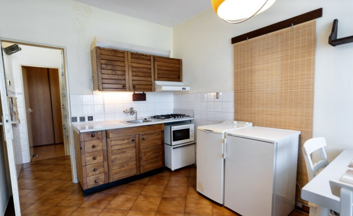 Pleasant 2- bedroom apartment with loggia for rent in Rača - fotografia 10
