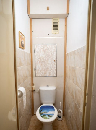Pleasant 2- bedroom apartment with loggia for rent in Rača - fotografia 13