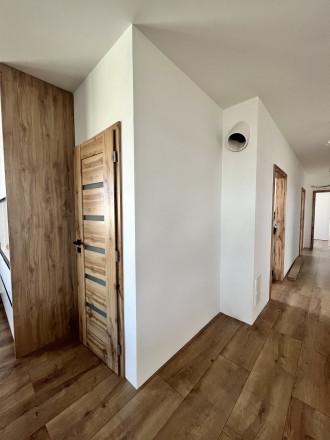 Novostavba 4- izbový bungalov so záhradou na predaj v Lehniciach PREDANÝ - fotografia 9
