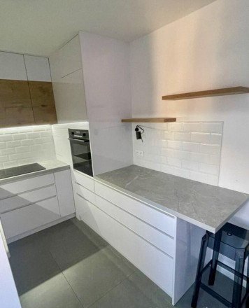 Moderný klimatizovaný 2- izbový byt s balkónom na prenájom v Starom meste - fotografia 6