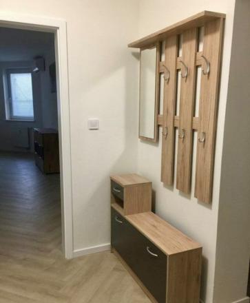 Priestranný 4- izbový byt s balkónom na prenájom v Starom meste - fotografia 5