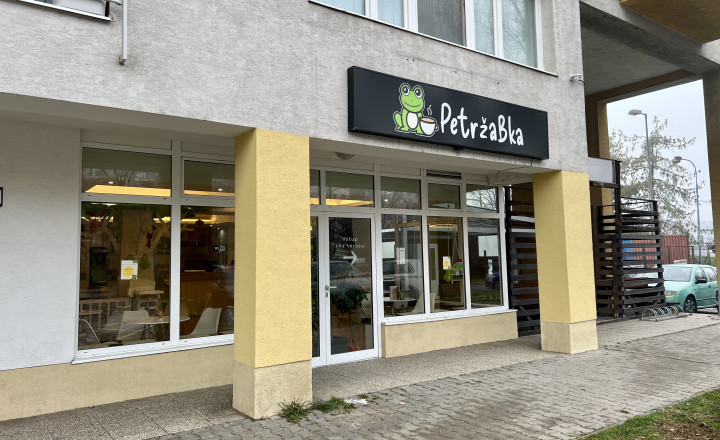 Kompletne zrekonštruovaný reštauračný priestor s terasou na predaj v Petržalke - fotografia 13