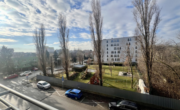 Priestranný 2- izbový byt v novostavbe s balkónom a parkovaním na predaj v Ružinove - fotografia 9