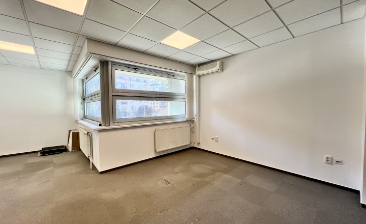 Administratívne priestory v centre s vlastným vchodom a parkovaním - fotografia 4