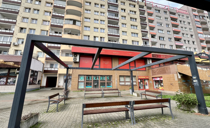 Priestranný nebytový priestor na predaj v Karlovej Vsi PREDANÝ