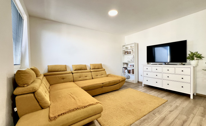 Very nice air-conditioned 2- bedroom apartment in a new building with a balcony for sale in Dunajská Streda - fotografia 1