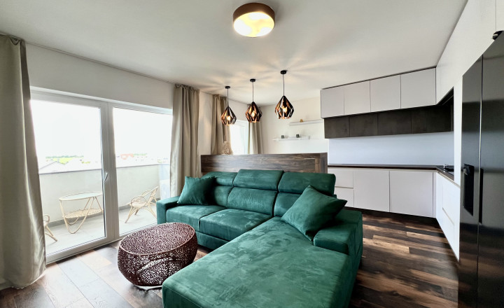 Modern 1-bedroom apartment with balcony and parking for sale in Rovinka - fotografia 3