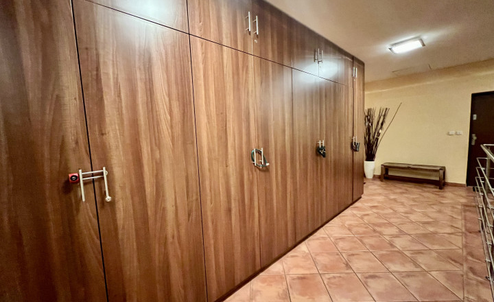 Spacious 2- bedroom apartment with terrace for sale in Senec - fotografia 9