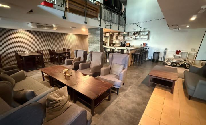 Priestranný nebytový priestor 270m2 na prenájom Karlova Ves - fotografia 1