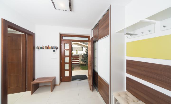 6-room family house 260 m2, with swimming pool and garden in Stupava - fotografia 4