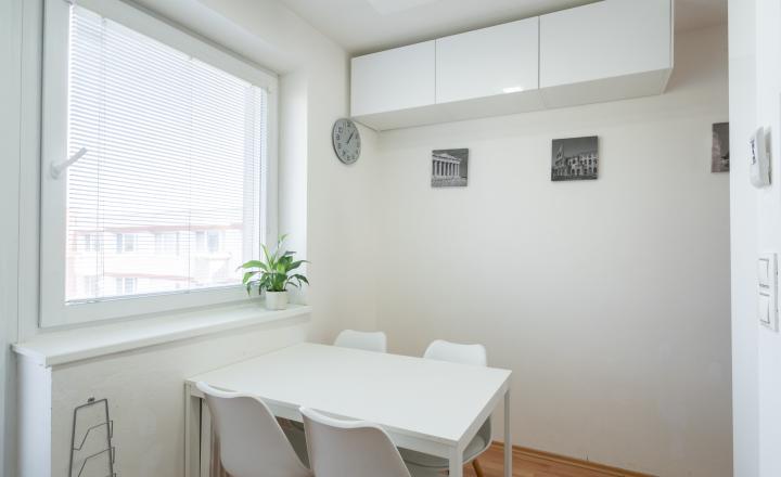 Priestranný 3- izbový byt s balkónom na predaj vo Vrakuni - fotografia 5
