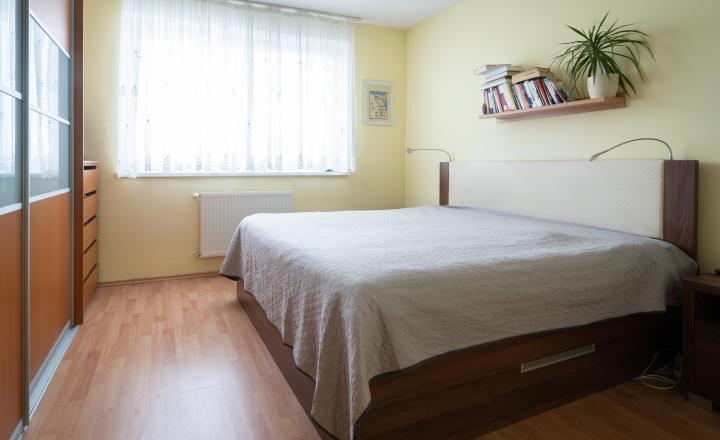 Priestranný 3- izbový byt s balkónom na predaj vo Vrakuni - fotografia 6