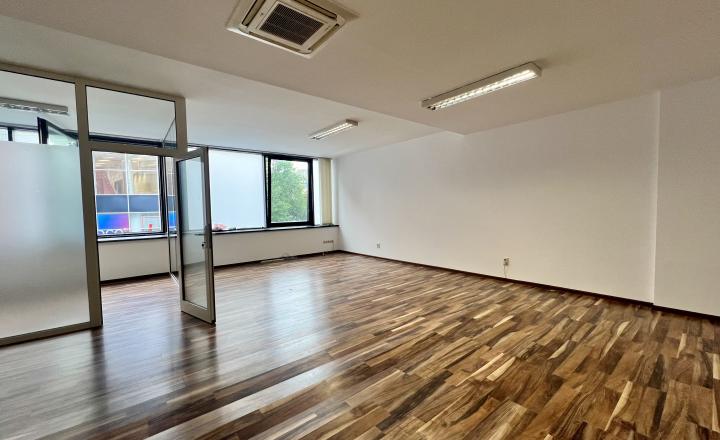 Air-conditioned office space for rent in the Old Town - fotografia 1