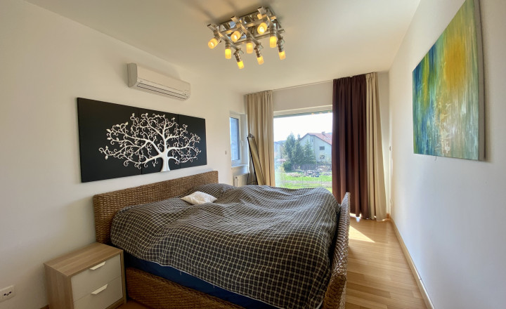 5-room family house, garden, parking, for rent Nové mesto - fotografia 8