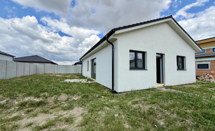 4- izbová NOVOSTAVBA rodinný dom so záhradou v centre nového Hviezdoslavova - fotografia 11