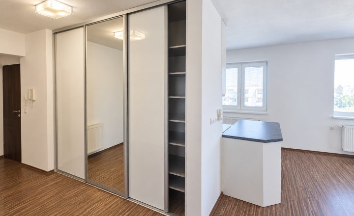4i byt 92m2, 2x balkón, 2x parkovanie, prenájom Nové mesto - fotografia 3