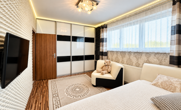 Unique 4-room ground-floor apartment (80 m²) / loggia / 2 parking spaces - fotografia 5