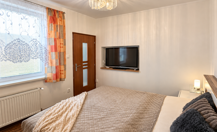 Unique 4-room ground-floor apartment (80 m²) / loggia / 2 parking spaces - fotografia 4