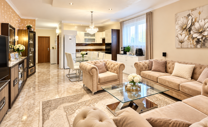 Unique 4-room ground-floor apartment (80 m²) / loggia / 2 parking spaces