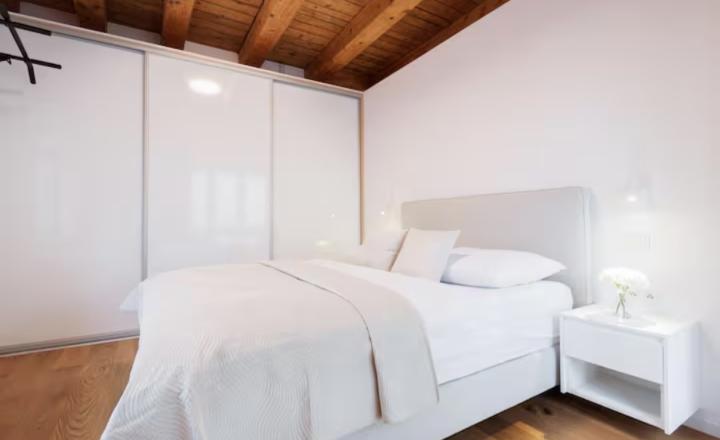 Fully renovated 2-room apartment for rent in the Old Town - fotografia 14