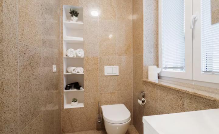 Fully renovated 2-room apartment for rent in the Old Town - fotografia 17