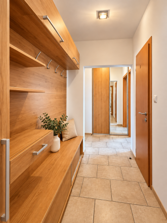 Praktický 2-izbový byt 52m2, lodžia, pivnica na predaj Ružinov - fotografia 11